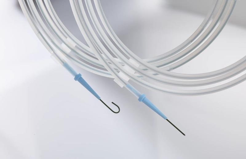 Angiokard IntroGuide F 260cm-0.032, ste, feste Seele, PTFE besch, J-Spitze 3mm (REF 160174)